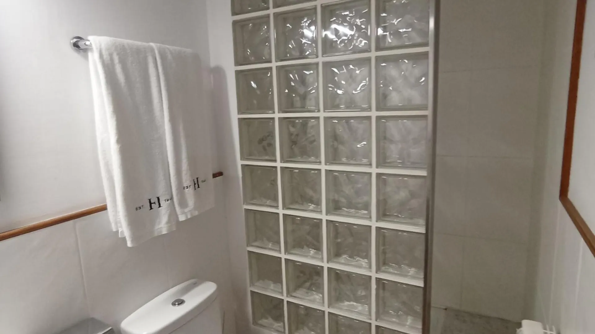 Apartaments Can Lo Rupit 0*,  Spain