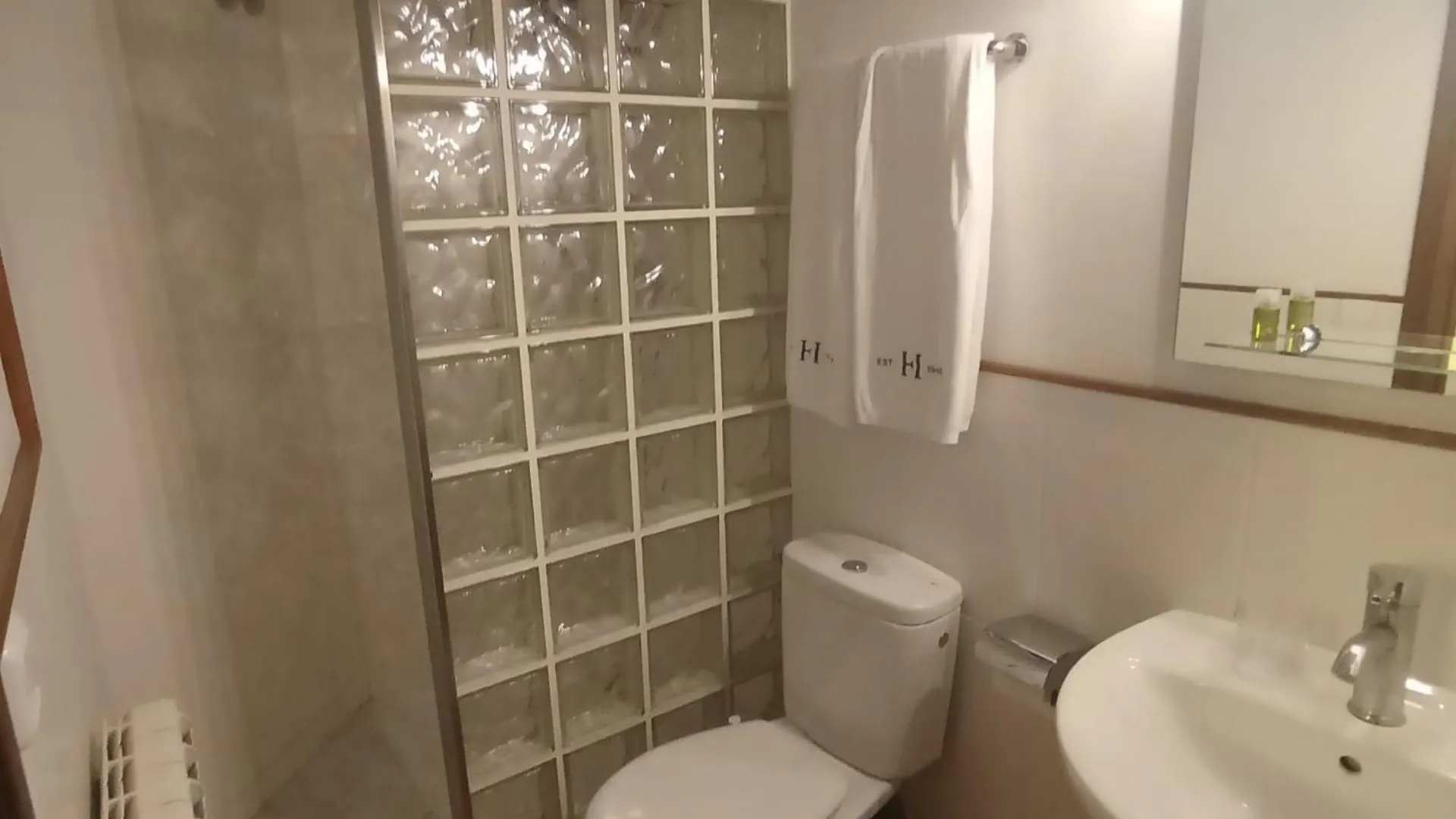 Apartment Apartaments Can Lo Rupit Spain
